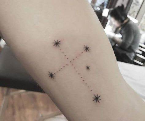 Southern Cross Tattoos Southern Cross Tattoo, Girl Cross Tattoos, Cross Shoulder Tattoos, Cross Tattoo Ideas, Cross Tattoo Meaning, Tattoo Ideas Males, Cross Tattoo Designs, Constellation Tattoos, Southern Cross