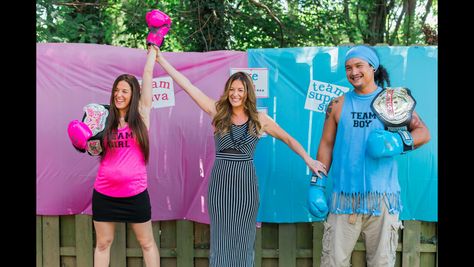 Gender reveal party! Boxing match                                                                                                                                                                                 More Boxing Gender Reveal Ideas, Boxing Gender Reveal, Boxing Birthday, Unique Gender Reveal Party Ideas, Babies Pics, Mother Life, Creative Gender Reveals, Gender Reveal Unique, Creative Pregnancy Announcement