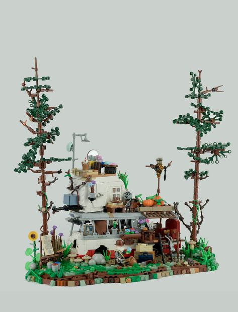 Makeshift Shelter, Lego Zombie Apocalypse, Lego Trees, Lego Apocalypse, Lego Zombies, Lego Landscape, Cool Lego Builds, Lego Tree, Lego Designs