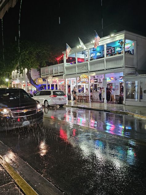 Rainy day on Duval Street in Key West, but the party never stops! 🌧️🌴🎉 Who's dancing through the raindrops with us tonight? #DuvalStreetFun #KeyWestNights #DanceInTheRain #IslandLife #RainyDayParty Florida Night, West Aesthetic, Key West Florida, Bday Girl, Dancing In The Rain, Florida Keys, Island Life, Key West, Rainy Days