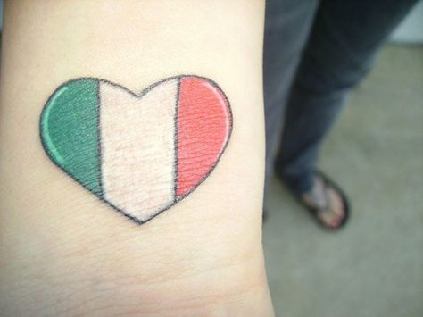 Simply heart with colors of italy tattoo Italian Tattoos For Women, Side Tat, Italy Tattoo, Italian Tattoos, Tattoo Culture, Cool Wrist Tattoos, Tree Tattoo Designs, Heart Tattoo Designs, Silly Things