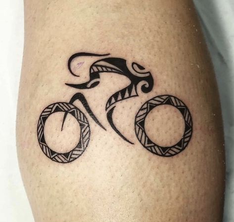 Cycling Tattoo Bicycles, Tattoo Bike, Cycling Tattoo, Triathlon Tattoo, Bike Tattoo, Mandela Tattoo, Cycling Inspiration, Bicycle Tattoo, Motorbike Art