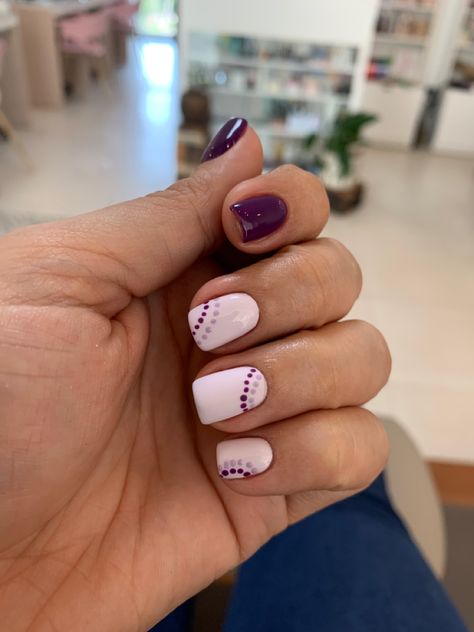 Purple Nails With Dots, Lavender And Purple Nails, Purple Nails With Accent Nail, Purple Polka Dot Nails, Negative Space Nail Art, Dot Nail Designs, Dot Nails, Negative Space Nails, Lilac Nails