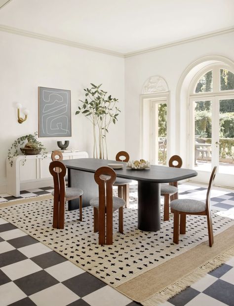 A Statement Table: Lulu and Georgia Archer Dining Table by Sarah Sherman Samuel Sarah Sherman, Sarah Sherman Samuel, Timeless Interiors, Wooden Dining Chairs, Rug Guide, Lulu And Georgia, Kitchens And Bedrooms, Outdoor Dining Furniture, Unique Kitchen