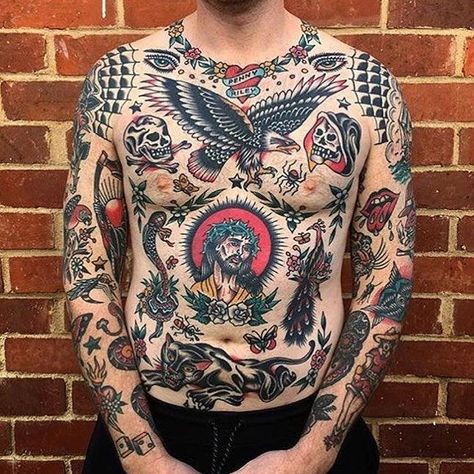 Chest Tattoo Flash, Vintage Chest Tattoo, Traditional Chest Tattoo, Traditional Tattoo Man, Traditional Chest, Tato Tradisional, Christian Sleeve Tattoo, Torso Tattoos, Tattoo Old School