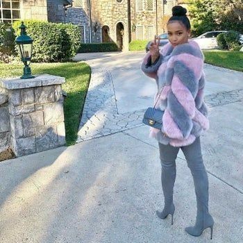 Jordy Craig Outfits, Alleyesonjordyc Instagram, Jordy Craig, Baddie Shopping, Baddie Outfits For School, Embellished Blazer, Jordan Craig, Pink Fur, Stay Classy