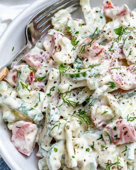 Creamy Cucumber Chopped Salad for Fresh Clean Eats! Chopped Grinder Cucumber Salad, Clean Eating Pizza, Main Dish Salad Recipes, Clean Eating Chicken, Clean Eating Salads, Clean Eating Recipes For Dinner, Clean Eating Challenge, Creamy Cucumbers, Clean Eating Breakfast