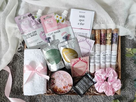 Birthday Hamper for Friend Pamper Hamper Gift Box Birthday Gift  for Friend Spa Gift Box Pamper Gift Spa Gift Set Hug in a box Birthday Hamper, Hamper Gift, Birthday Hampers, Spa Gift Set, Pamper Hamper, Spa Gift Box, Gift Box Birthday, Pampering Gifts, Spa Gifts Set