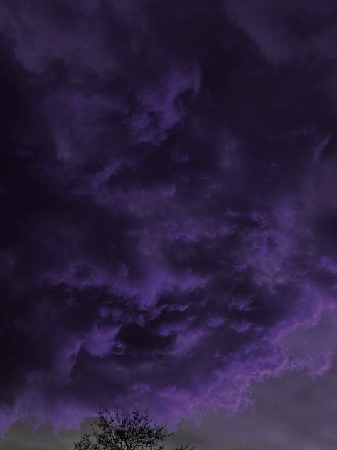 Lavender Wallpaper Aesthetic, Lavender Wallpaper, Lavender Aesthetic, Concept Board, Purple Sky, Purple Lavender, Book Stuff, Purple Aesthetic, Maleficent