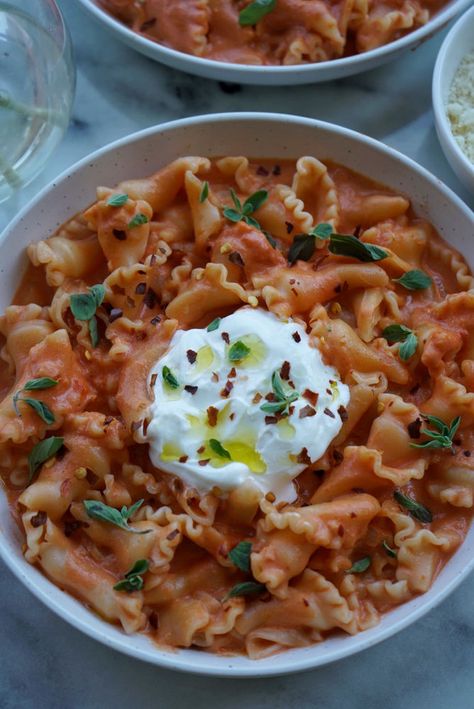 Campanelle Pasta, Tomato Passata, Smoked Cooking, Parmigiano Reggiano, Food Test, Fun Baking Recipes, Virgin Olive Oil, Extra Virgin, Heavy Cream