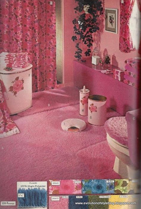 Culture Nothing says '70's like a monochromatic room! Have you ever wondered how your house got that AWFUL green carpet! It was probably built in the '70's and rooms all of one color were ALL the rage! 1970s Bathroom, Retro Decorating, 70s Bathroom, Pink 70s, 70s Room, 1970s Decor, 70s Decor, Retro Bathrooms, Bathroom Images