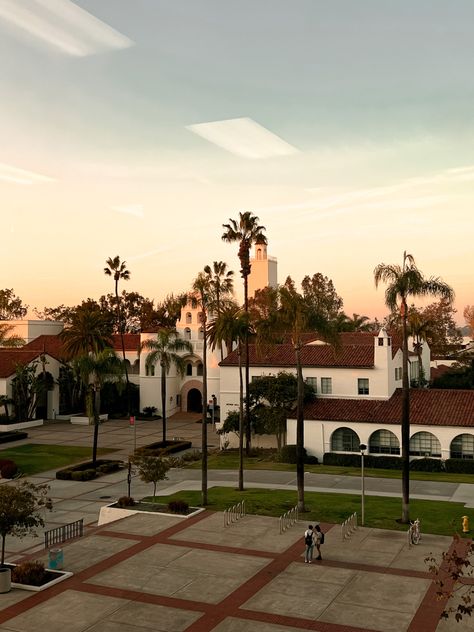 Sdsu Aesthetic, College Volleyball, College Goals, Los Angeles Aesthetic, University Aesthetic, University Of San Diego, I Know A Place, College Vision Board, San Diego State University