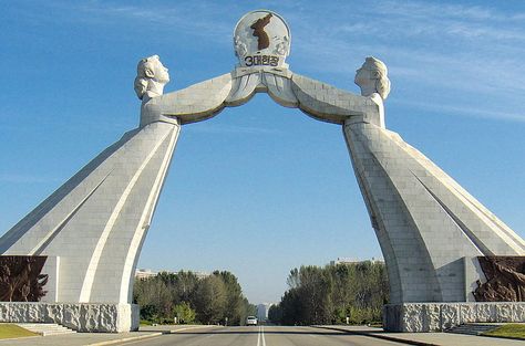 The Arch of Reunification year 2001, Symbol of June 15th North–South Presidential Joint Declaration, Direction to Kae-Song City Highway, in the North Korean capital of Pyongyang Korean Peninsula, Vintage Architecture, Reunification, Surreal Photos, 100th Birthday, Korea Travel, Unique Architecture, North Korean, Bhutan