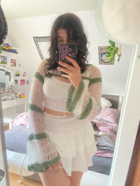 Mohair Shrug Crochet Pattern, Green Shrug Outfit, Mohair Shrug, Crochet Wardrobe, Mohair Crochet, Fairy Crochet, White Shrug, Crochet Shrug Pattern, Crochet Stitches Guide