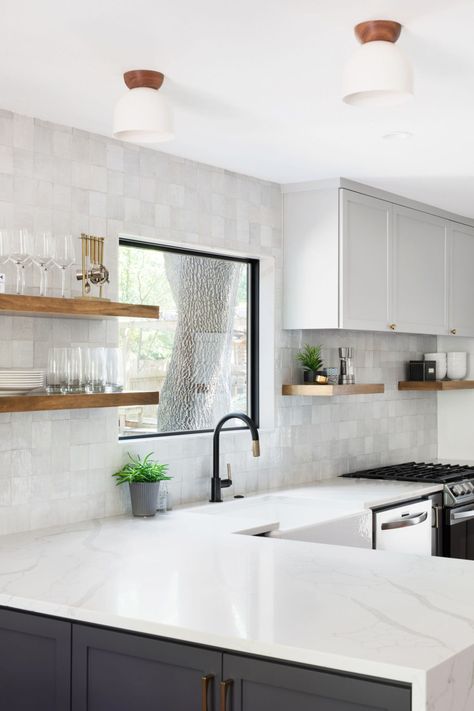 L Shaped Kitchen Interior, Quartz Countertop Kitchen, L Shaped Kitchen Cabinets, Zellige Backsplash, Peninsula Kitchen Ideas, L Shape Kitchen Design, Small L Shaped Kitchens, Clean Kitchen Design, Range Kitchen