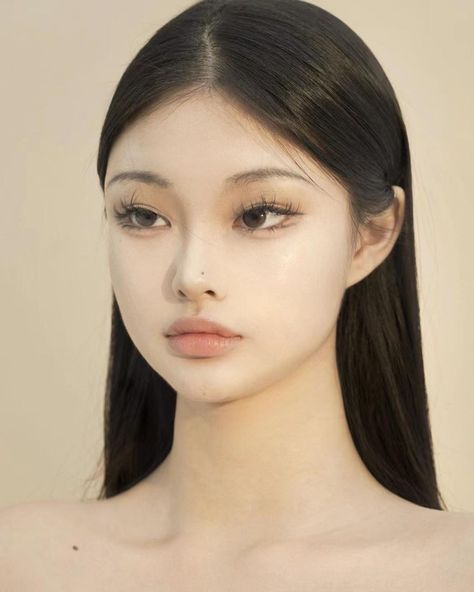 Ulzzang Makeup, Ethereal Makeup, Cute Makeup Looks, Asian Eye Makeup, Makeup Makeover, Asian Makeup, Pretty Makeup, Girls Makeup, Artistry Makeup