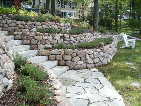 Raised Yard Retaining Walls, Field Stone Retaining Wall, Field Stone Wall Garden, Fieldstone Edging, Retaing Walls Landscape, Slopped Landscape Ideas, Field Stone Wall, Boulder Wall, Boulder Retaining Wall