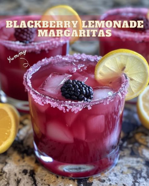 Blackberry Lemonade, Blackberry Margarita, Yummy Cocktails, Margarita Ingredients, Alcoholic Punch, Blackberry Recipes, Lemonade Cocktail, Light Appetizers, Homemade Cocktails