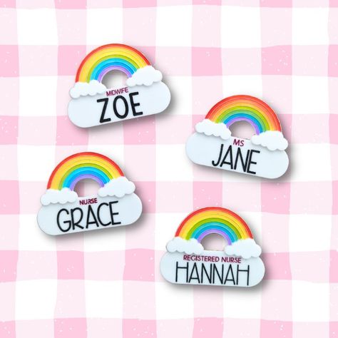 ✨🌈 RAINBOW MAGIC 🌈✨ THE perfect way to brighten up your workday! ☀️ Who said name tags had to be boring!? 😍🙌🏻 #nametags #BadgeReel #namebadges #nursingbadges #teacherbadges #rainbow Quirky Gift Ideas, Rainbow Names, Personalised Badges, Rainbow Magic, Rainbow Pastel, Gifts Teacher, Blog Instagram, Name Badges, Badge Design