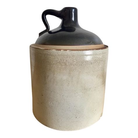 A rare and collectible antique. Heavy, sturdy, 4-gallon stoneware jug; with loop handle. American made in Macomb Illinois, by Buckeye Pottery Company. Pre-dates 1938. Macomb Illinois, Historic Pottery, Crystal Glassware Antiques, Antique Knowledge, Vintage Dishes Antiques, Antiques Value, Antique Stoneware Crocks, Antique Jug, Antique Crocks