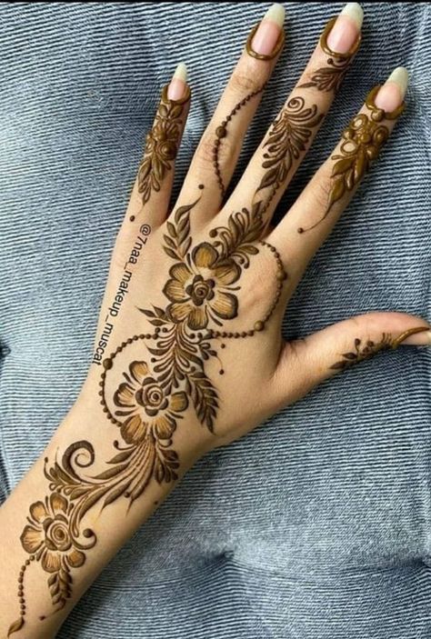 Peacock Mehndi Designs, Henna Inspired Tattoos, Floral Henna Designs, Henna Tattoo Designs Hand, Henna Art Designs, Latest Henna Designs, Mehndi Design Pictures, Modern Mehndi Designs, Engagement Mehndi Designs