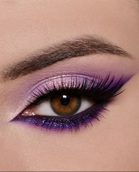 Violet Dress Makeup, Purple Eye Makeup For Brown Eyes, Makeup For Lilac Dress, Brown Eyelashes, Ursula Makeup, Lavender Makeup, Eye Makeup Images, Purple Eye Makeup, Eye Makeup Looks