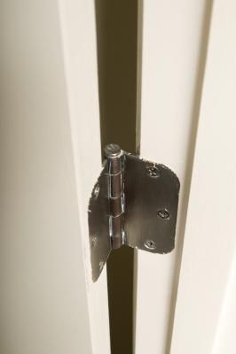 When you install a door hinge, you need to make notches for it on the edge of the door and on the jamb, or the door won't close properly. These notches, or mortises, should be just deep enough to ... Sagging Door, Craftsman Window Trim, Interior Door Hinges, Door Reinforcement, Door Jam, Diy Desk Decor, Hammer And Chisel, Door Guard, Door Jamb