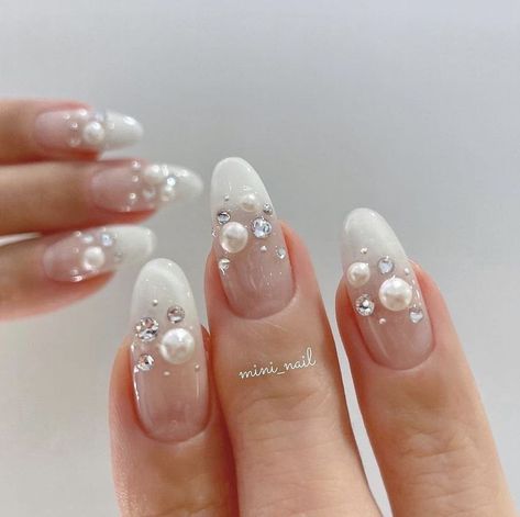 Tips Acrylic Nails, Nail Glue Gel, Diamond Nail Designs, Pearl Nail Art, Milky Nails, Fancy Nails Designs, Nails Tips, Nails Fake, Pearl Nails