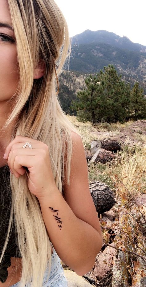 Moutain Tattoos, Montana Tattoo, Small Mountain Tattoo, Berg Tattoo, Colorado Tattoo, Mountains Tattoo, Pueblo Colorado, Mountains Colorado, Muster Tattoos