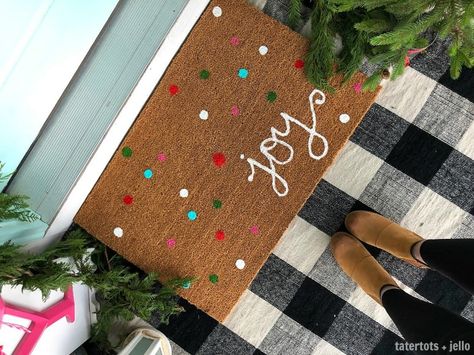 Joy to the World Holiday Porch. Bright colors, a GIANT Joy sign, Snowball Wreath and hand-painted rug create a happy welcome for family and friends with holiday season! Christmas Rugs Diy, Painted Rugs Diy, Christmas Front Door Mat Ideas, Holiday Doormat Diy, Diy Christmas Rug, Christmas Rug Diy, Christmas Diy Doormat, Christmas Door Mat Ideas, Diy Christmas Door Mat