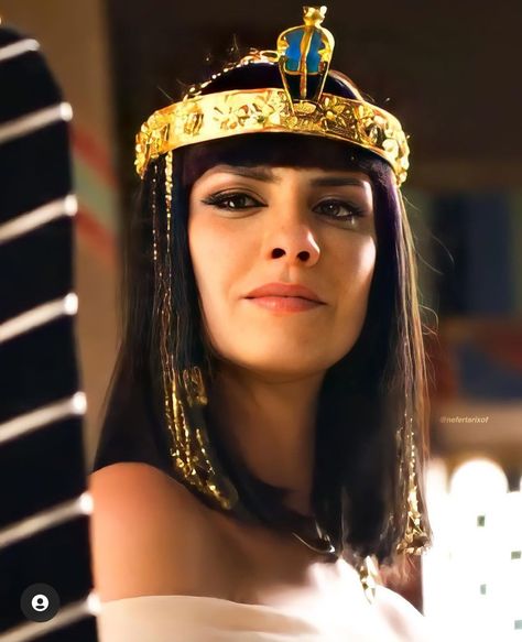 Egypt Costume, Egypt Cat, Egyptian Princess, The Bible Movie, Queen Cleopatra, Egyptian Fashion, Royal Clothes, Ancient Egypt History, Egyptian Beauty