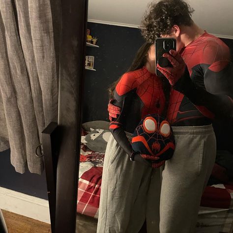 Spiderman Couple, Spider Man Costume, Spiderman Outfit, Cosplay Couple, Peter Parker Spiderman, Spiderman Suits, Egirl Fashion, Spiderman Costume, Spiderman Cosplay