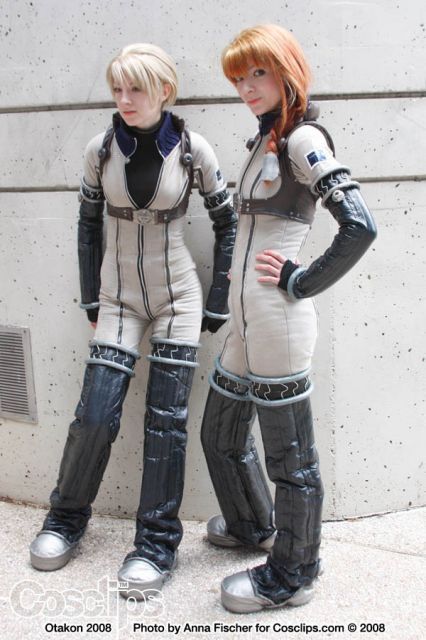 Last Exile, After Earth, Space Suits, Concept Clothing, Cyberpunk Fashion, Space Suit, Futuristic Fashion, Cool Poses, Pose Reference Photo