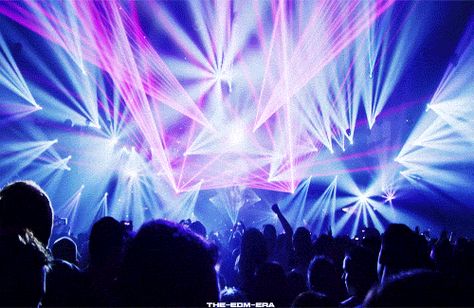 Destroy them with lazers... Concert Videos Aesthetic, Lights Background Video, Birthday Banner Background Hd, Animated Pics, Concert Crowd, Concert Lights, Gif Background, Dj Art, Birthday Banner Background