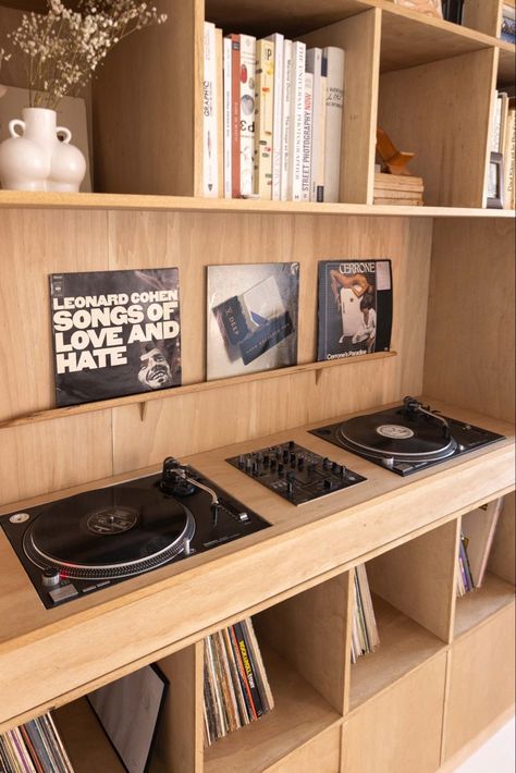 Decorate A Sideboard, Turntable Furniture Design, Vinyl Records Storage, Dj Furniture, How To Decorate A Sideboard, Lp Regal, Vinyl Record Furniture, Vinyl Record Room, Turntable Furniture