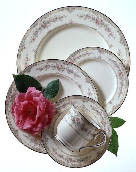 Noritake Shenandoah 1981-2008 Noritake Shenandoah, Noritake China Patterns, Kids Party Tables, Feminine Pattern, Wedding China, Holiday Plates, Noritake China, Pretty China, Beautiful China