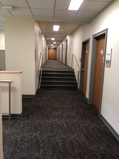 Private School Dorms, Boarding School Modern, Boarding School Hallway, Minnich Hall Miami University Dorm, Boarding School Dorm Room Aesthetic, Boarding School Room Aesthetic, College Dorm Building, School Dorm Aesthetic, Dormitory Hallway