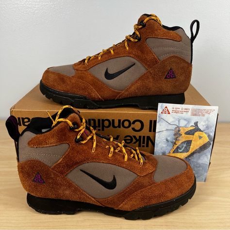 Product Details Item Name: Nike Acg Torre Mid Water Proof 'Pecan' (2023) Sku: Fd0212 200 U.S. Men's Size: 9.5 U.S. Women's Size: 11 (Men's And Women's Sizes Are Listed As Us Equivalents) Please Be Sure To Look At All Pictures Before Purchasing This Item! Unless We Specifically State That The Pair Is Deadstock (Ds), It Is Possible That A Shoe May Have A Scuff Or Smudge From Manufacturing / Shipping. Please Review The Photos As We Do Our Very Best To Show You Every Angle Of The Shoes You Are Purch Nike Boots Mens, Black Hiking Boots, Nike Sfb, Nike Sneakers Mens, Military Combat Boots, Nike Boots, Uniqlo Bags, 95 Nike, Nike Acg