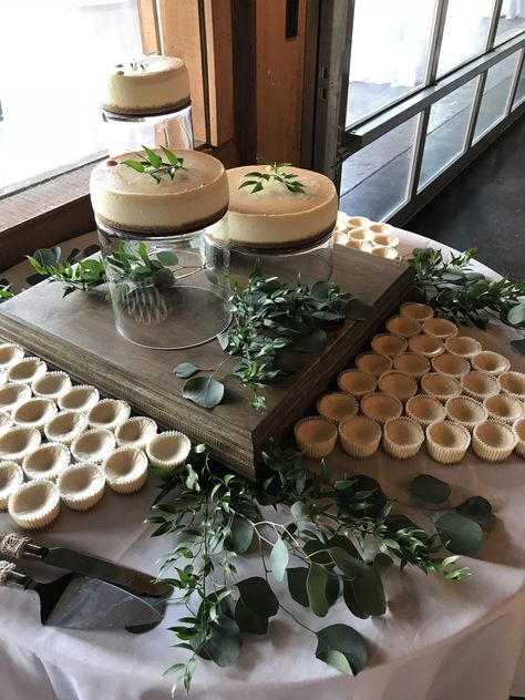 Grooms Table With Cheesecake, Cheesecake Grooms Table, Grooms Cake Cheesecake, Decorated Cheesecake Wedding, Groom Cake Table Ideas, Cheesecake Wedding Cake Ideas Simple, Wedding Cheesecake Display, Costco Wedding Cake, Wedding Cheesecake Ideas