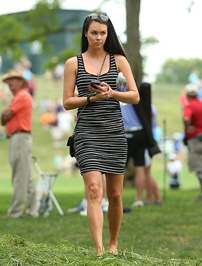 Golf spectator outfit / Amanda Dufner Golf Spectator Outfit, Spectator Outfit, Tournament Outfit, Athletic Skirt Outfit, Golf Tournament Outfit, Athletic Skirts, Golf Event, Tattoo Sleeves, Athletic Skirt