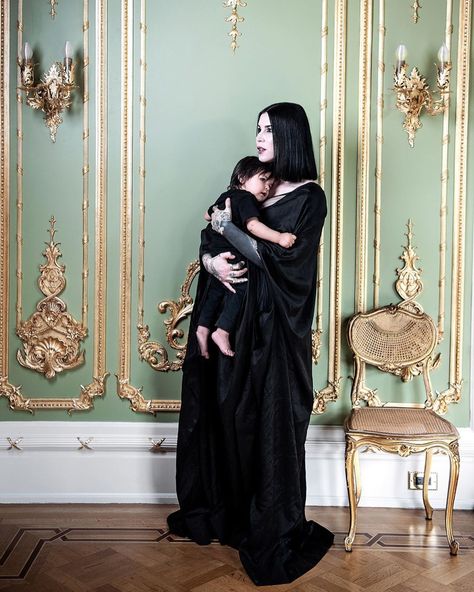 Kat Von D House, Doing Your Best, Goth Baby, Witchy Fashion, Goth Women, Pregnancy Outfits, Happy Mother, Kat Von