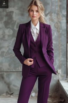 Purple Suit For Women, Hairstyles 90s For Women, Womens Wedding Suit, Suits For Women Wedding, Pant Suits For Women Wedding, Wedding Suit Women, Women Formal Wear, Dressy Pant Suits, Purple Suit