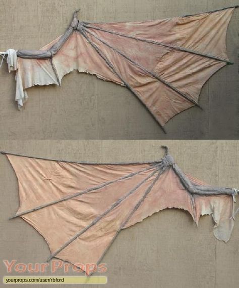 How to Make Movable Wings | ... Creepers 2, Jeepers Creepers 1 & 2 Hero Full Size Creeper Wings Movable Wings, Costume Tutorial, Folding Origami, Dragon Costume, Jeepers Creepers, Prop Making, Cosplay Tutorial, Cosplay Diy, Cosplay Tips