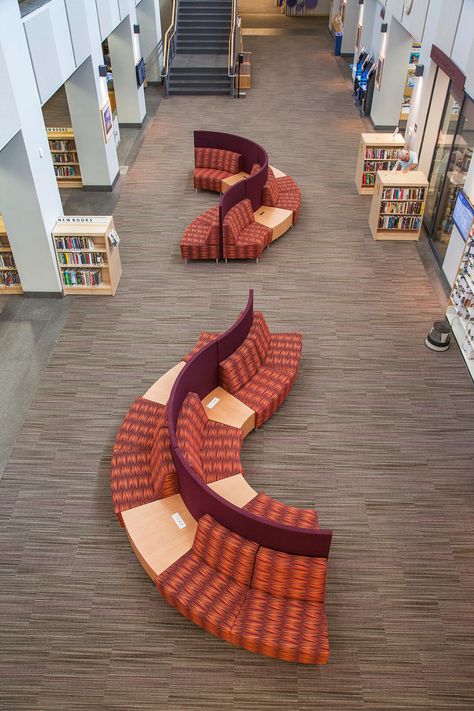 Public Lounge Design, Airport Interior Design, Library Seating Area, Curved Lounge, Library Lounge, Library Seating, Public Library Design, Library Space, Lectures Room