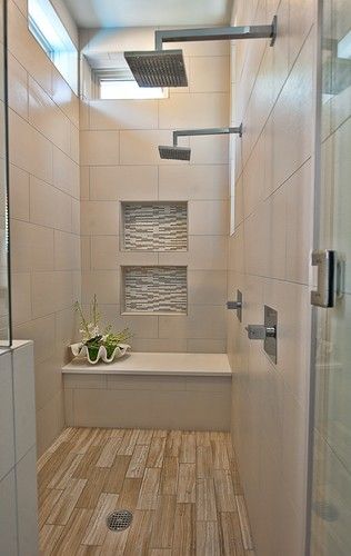 Wood-look tile; large tile niches with accent tile; dual shower heads; incorporation of natural light Ceramic Wood Tile Floor, Modern Contemporary Bathroom, Contemporary Bathroom Designs, Bad Inspiration, Wood Tile Floors, Decor Baie, Large Shower, Dream Bathrooms, Contemporary Bathrooms