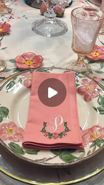 Replacements, Ltd. on Instagram: "Have you seen this vintage dinnerware pattern? When the ground-breaking Desert Rose pattern by Franciscan premiered in 1941, it was a distinctly American contrast to traditional European bone china. The gamble paid off - Desert Rose would go on to become one of the largest selling casual tableware patterns in the history of dinnerware! #athomewithreplacementsltd #tablesetting #tablescape #tablestyling #homedecor #tableware #maximalist #maximalism #coastalgrandmother #grandmillenial #vintagecollection #tablewareset #desertrose #desertrose #desertrosepink #desertrose #desertrosedecals #vintage #vintagestyle" Desert Rose Dishes, Franciscan Gardens, Franciscan Desert Rose, Pretty Dishes, Ground Breaking, Paid Off, Vintage Dinnerware, Maximalism, Garden Cottage