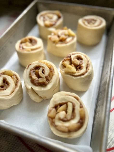 Caramel Apple Sourdough Cinnamon Rolls - Amy Bakes Bread Sourdough Apple Cinnamon Rolls, Apple Sourdough, Sourdough Apple, Sourdough Cinnamon Rolls, Apple Cinnamon Rolls, Cinnamon Roll Dough, Homemade Caramel Sauce, Sweet Dough, Apples And Cheese