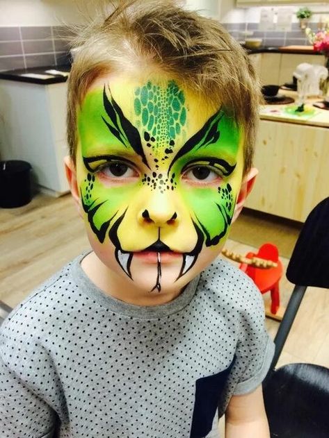 Lizard Face Paint, Snake Face Paint, Dinosaur Face Painting, Superhero Face Painting, Dragon Face Painting, Lizard Man, Animal Face Paintings, Face Painting For Boys, Face Paint Kit