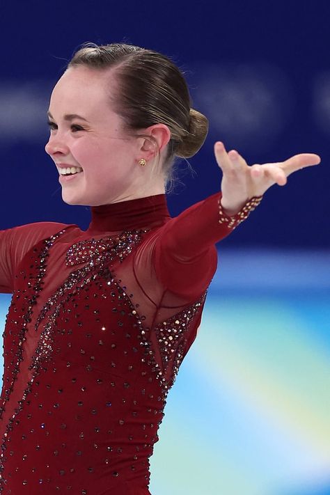 Mariah Bell's Free Skate to "Hallelujah" at 2022 Olympics Mariah Bell, Tara Lipinski, Figure Skaters, Figure Skating Dresses, Skating Dresses, Winter Olympics, Figure Skater, Team Usa, Ice Skating