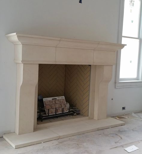 Fireplace Limestone, Cast Stone Fireplace Surround, Fireplace Hearths, Italian Fireplace, Best Decor Ideas, Fireplace Walls, Limestone Fireplace Surround, Limestone Mantel, Farmhouse Fireplace Decor